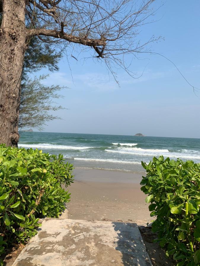 Mexican Beachfront * Khao Tao
